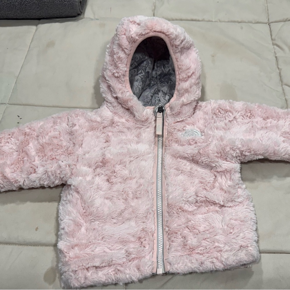 The North Face Plush Hooded Baby Jacket in Light Pink